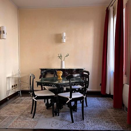Piazza Maggiore Luxury Apartment Болоня Екстериор снимка