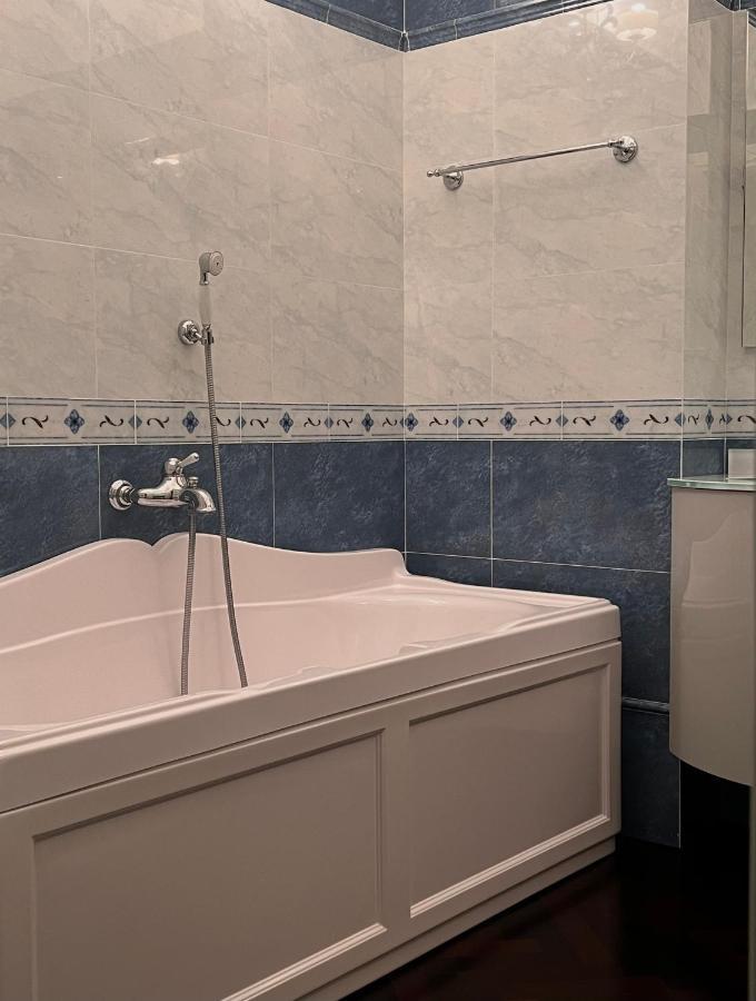 Piazza Maggiore Luxury Apartment Болоня Екстериор снимка
