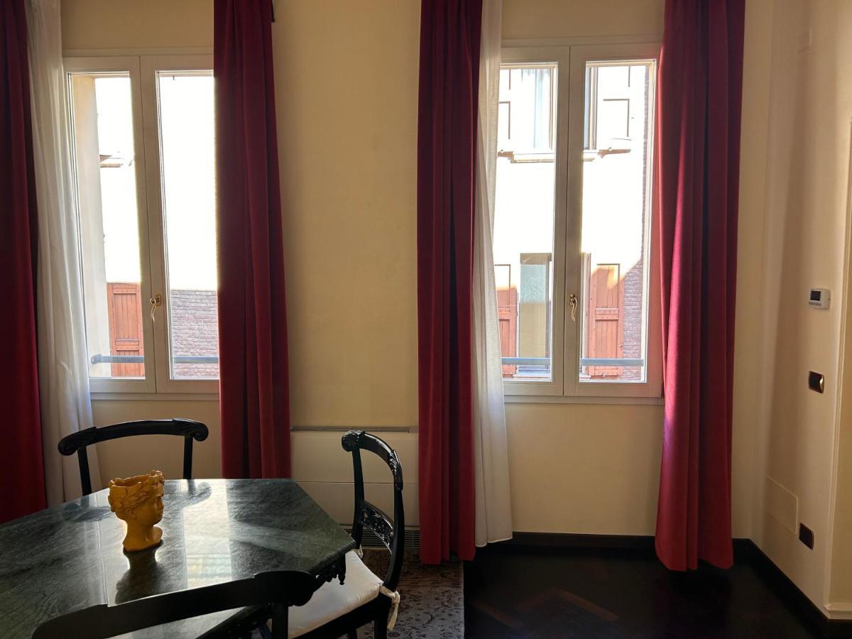 Piazza Maggiore Luxury Apartment Болоня Екстериор снимка