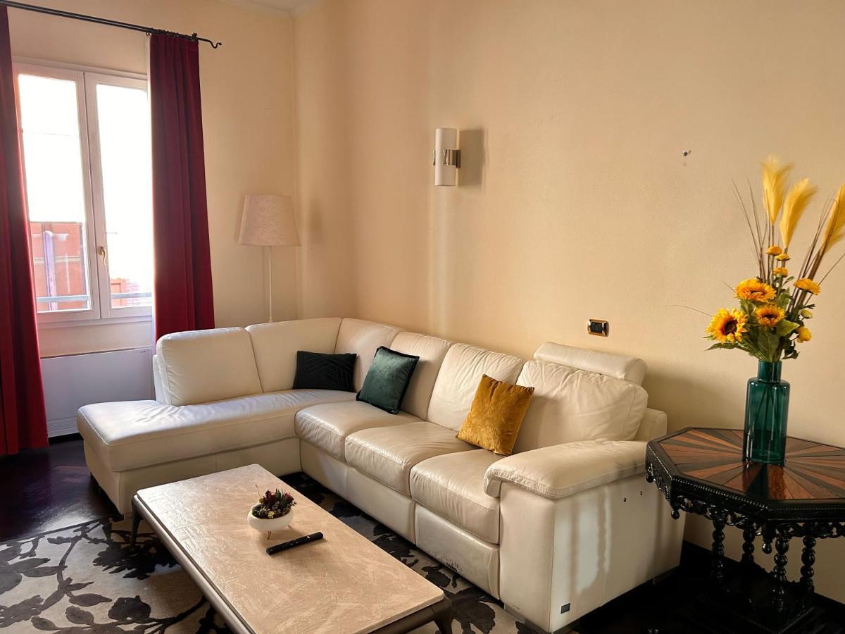 Piazza Maggiore Luxury Apartment Болоня Екстериор снимка