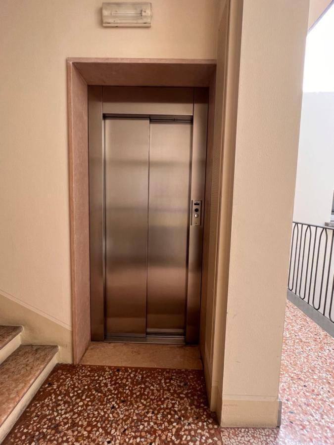 Piazza Maggiore Luxury Apartment Болоня Екстериор снимка