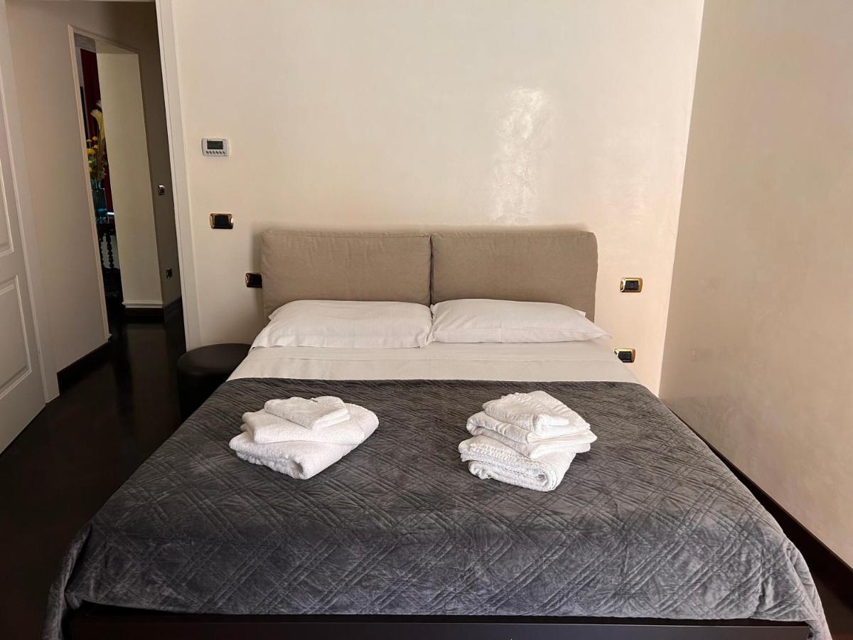 Piazza Maggiore Luxury Apartment Болоня Екстериор снимка